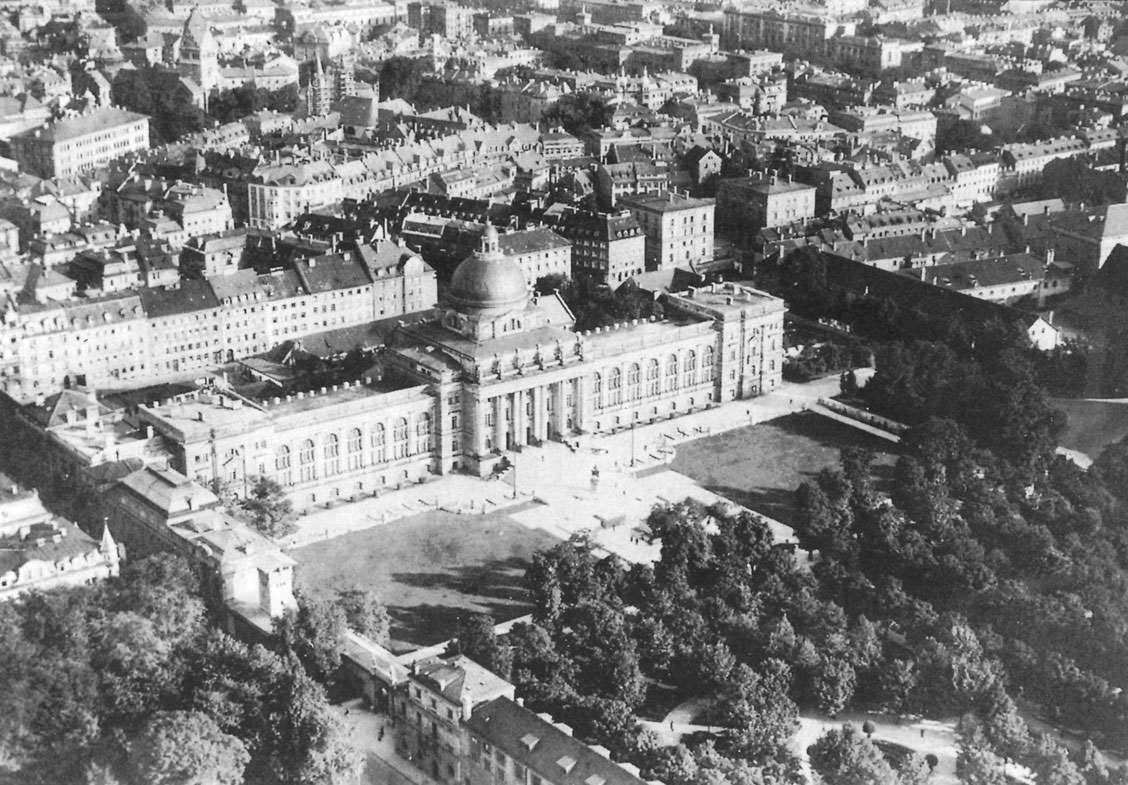 Luftaufnahmes des Armeemuseums