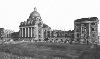 Zerstörtes Armeemuseum