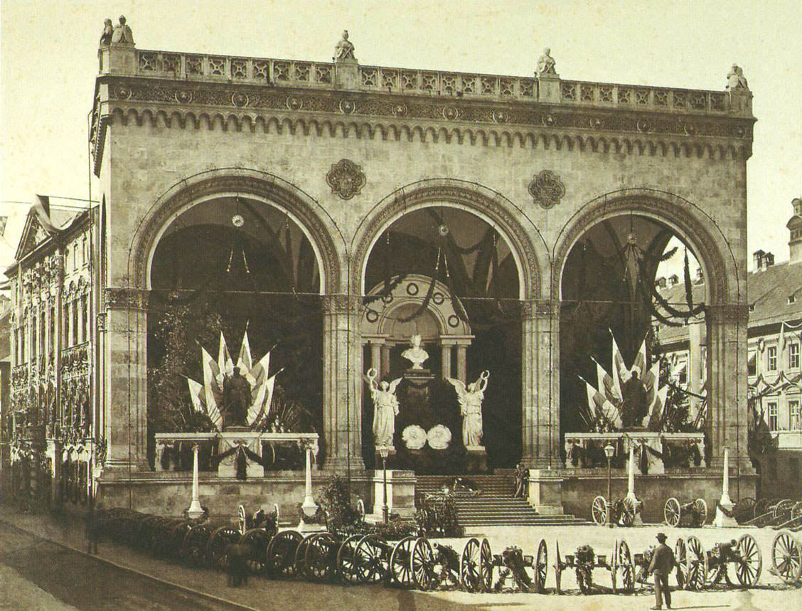 Siegesfeier an der Feldherrnhalle