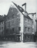  – Giebelhaus in 

der Karmeliterstraße