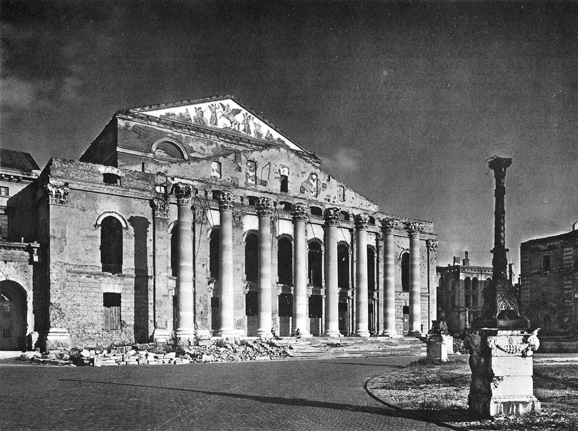 Das zerstörte Nationaltheater
