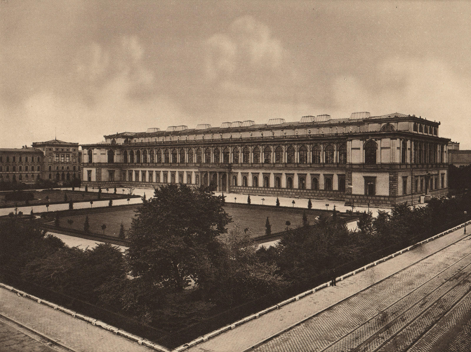 Alte Pinakothek um 1910