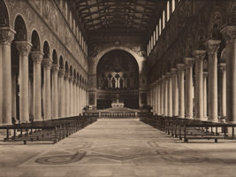 Tiez Hermann – Inneres der Basilika um 1910