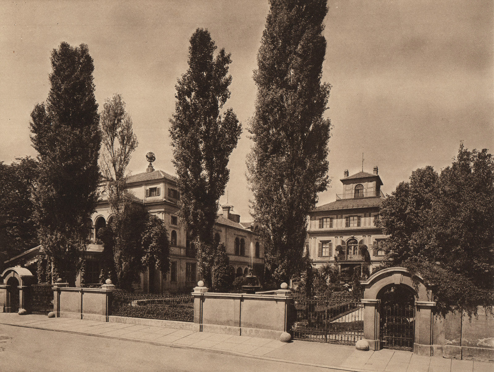 Lenbach Villa um 1910