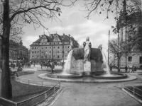 Tiez Hermann – Nornenbrunnen
