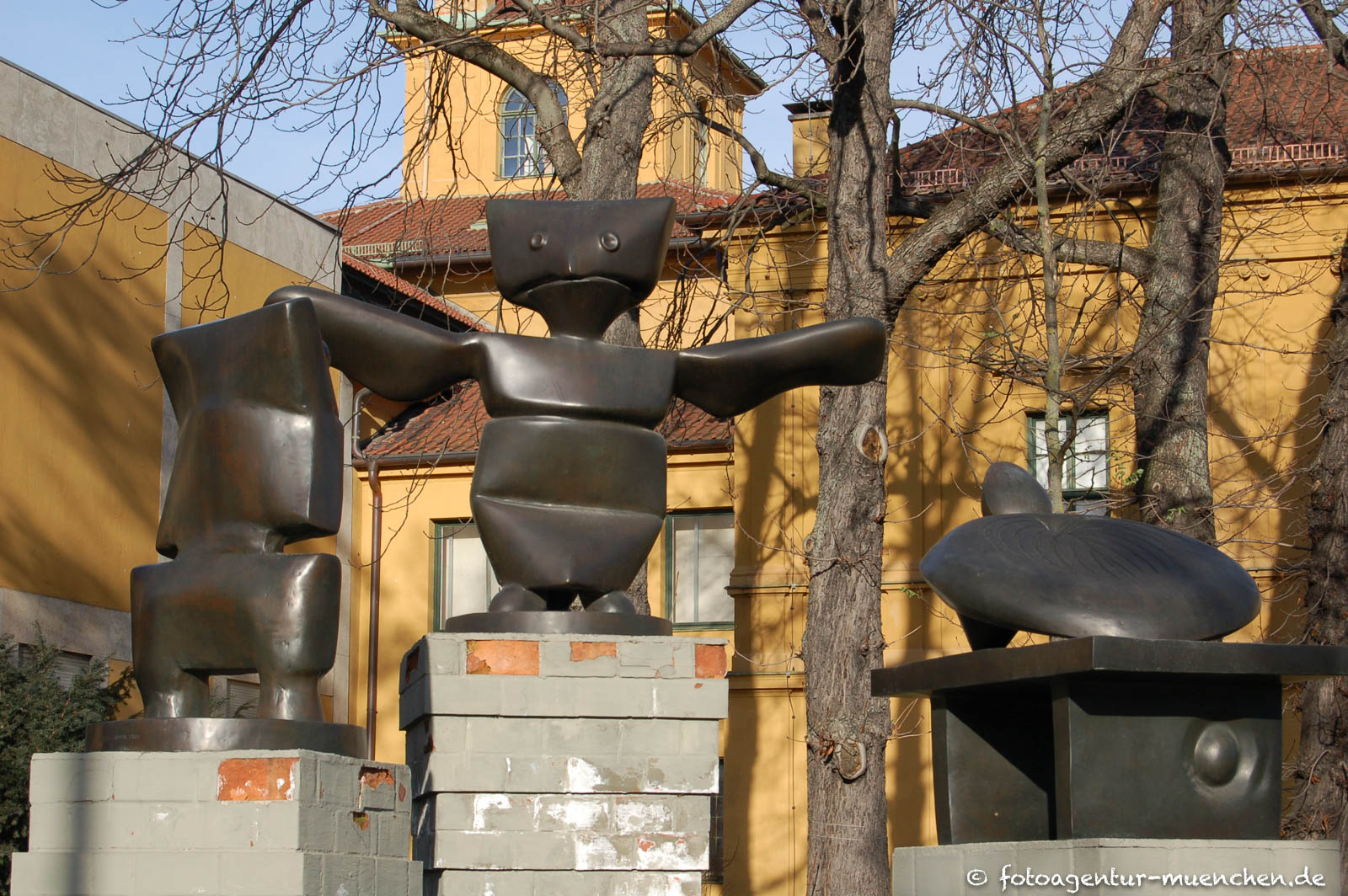 Figuren von Max Ernst