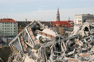 Sprengung des Agfa Hochhauses – Foto aus München