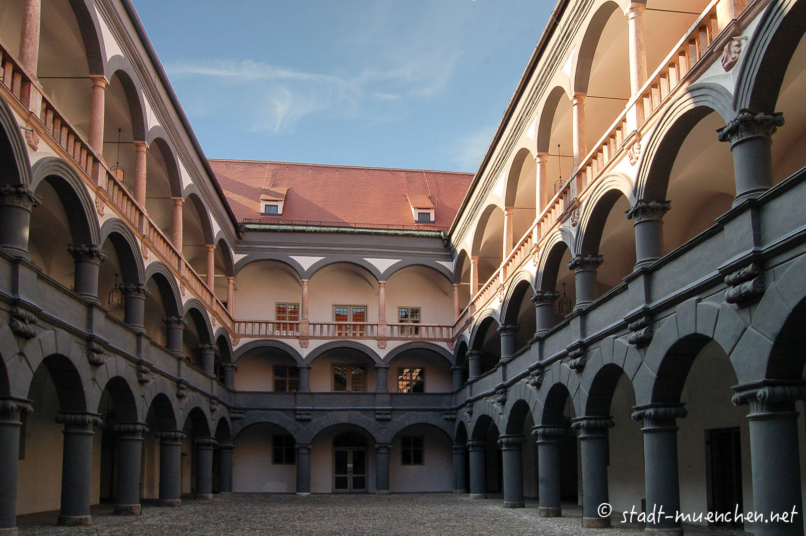 Ehem. Hofmarstall und Kunstkammer