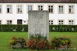 Gedenkstein der Gefallenen der Kgl. Bay. Fliegertr – Foto aus München