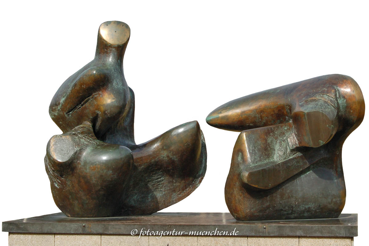 Zweiteilige liegende Figur 1969