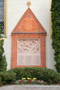 Kriegerdenkmal - St. Lorenz – Foto aus München