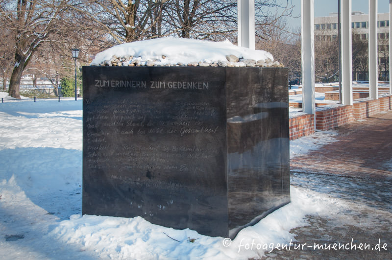 Mahnmal für die Opfer des Widerstandes – Denkmal/Kunstwerk in München