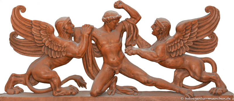 Kampf eines Jünglings mit zwei Sphingen – Denkmal/Kunstwerk in München