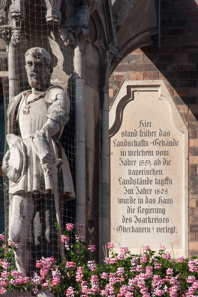Landschaftsgebäude – Denkmal/Kunstwerk in München
