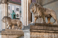 Gerhard Willhalm – Löwen an der Feldherrnhalle