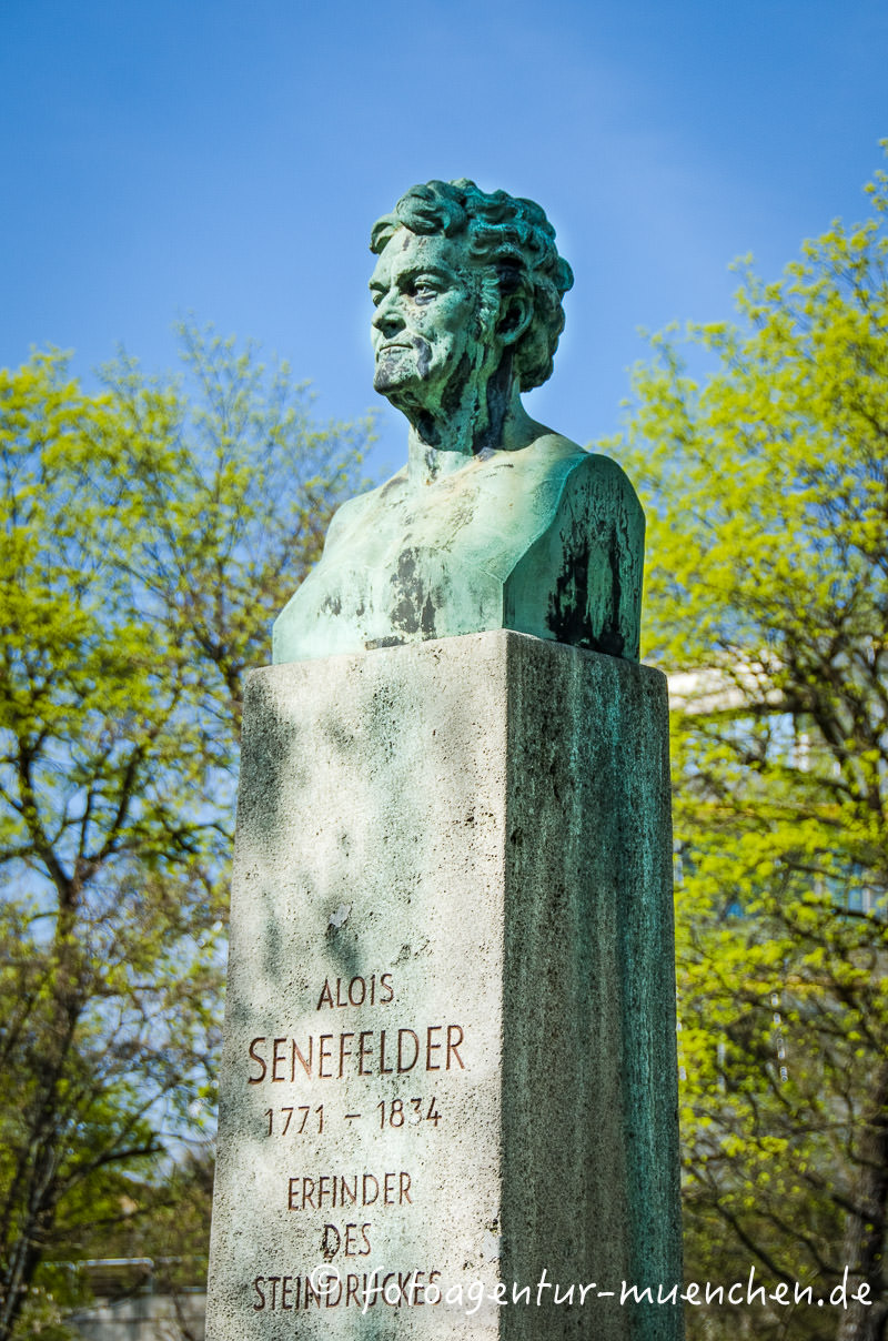 Alois Senefelder – Denkmal/Kunstwerk in München