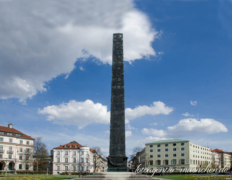 Obelisk – Denkmal/Kunstwerk in München