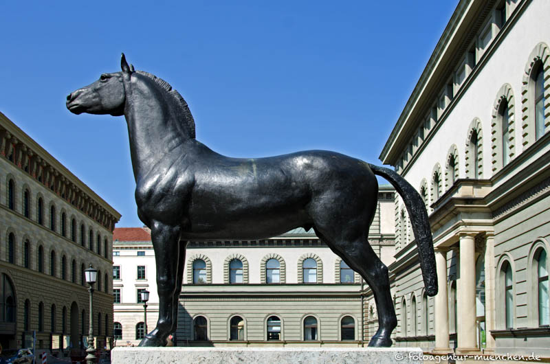Denkmal der deutschen Kavallerie – Denkmal/Kunstwerk in München