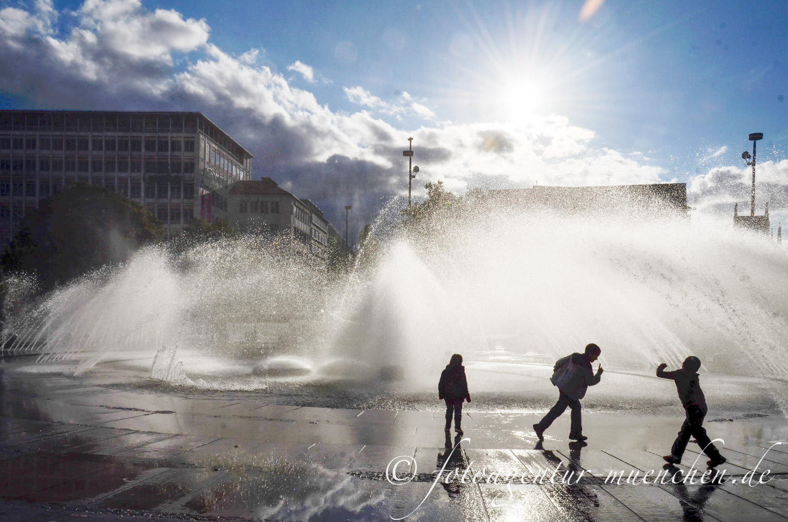 Karlsplatz - Brunnen