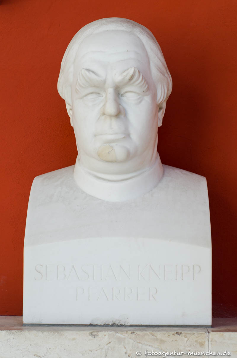 Sebastian Kneipp – Denkmal/Kunstwerk in München