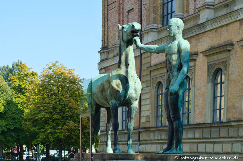 Rossebändiger – Denkmal/Kunstwerk in München