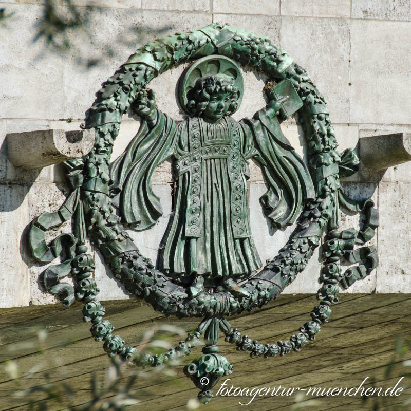 Münchner Kindl an der Max-Joseph-Brücke
