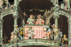 Glockenspiel am Neuen Rathaus – Foto aus München