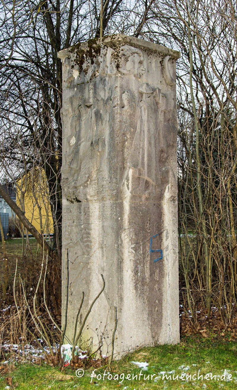 Stele Ludwigsfeld – Denkmal/Kunstwerk in München