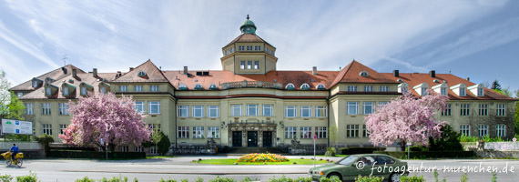 Gerhard Willhalm – Hauptgebäude des Botanischer Garten