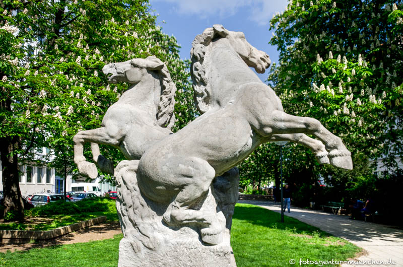 Springende Pferde – Denkmal/Kunstwerk in München