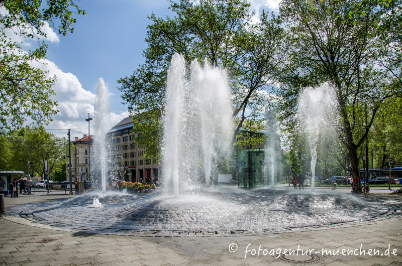 Brunnen am Sendlinger-Tor-Platz – Denkmal/Kunstwerk in München
