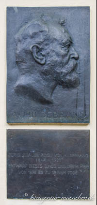 Gedenktafel - Adolf von Hildebrand – Foto aus München