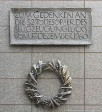 Gedenktafel Flugzeugabsturz am  17.12.1960 – Foto aus München