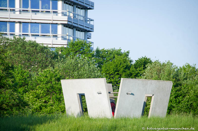 Pavillon – Schräge Wände – Denkmal/Kunstwerk in München
