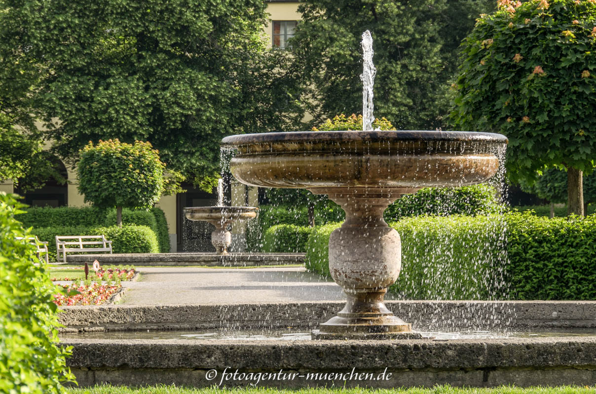 Vier Schalenbrunnen – Denkmal/Kunstwerk in München