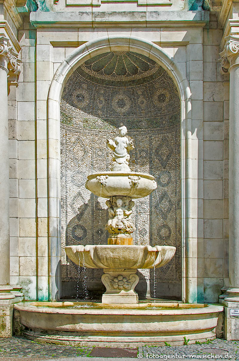Fischfrau – Denkmal/Kunstwerk in München