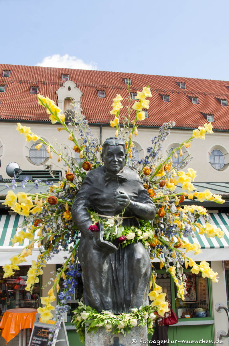 Elise-Aulinger-Brunnen – Denkmal/Kunstwerk in München