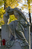 Trauernde auf dem Westfriedhof – Foto aus München