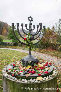 KZ-Friedhof Surberg - Menora