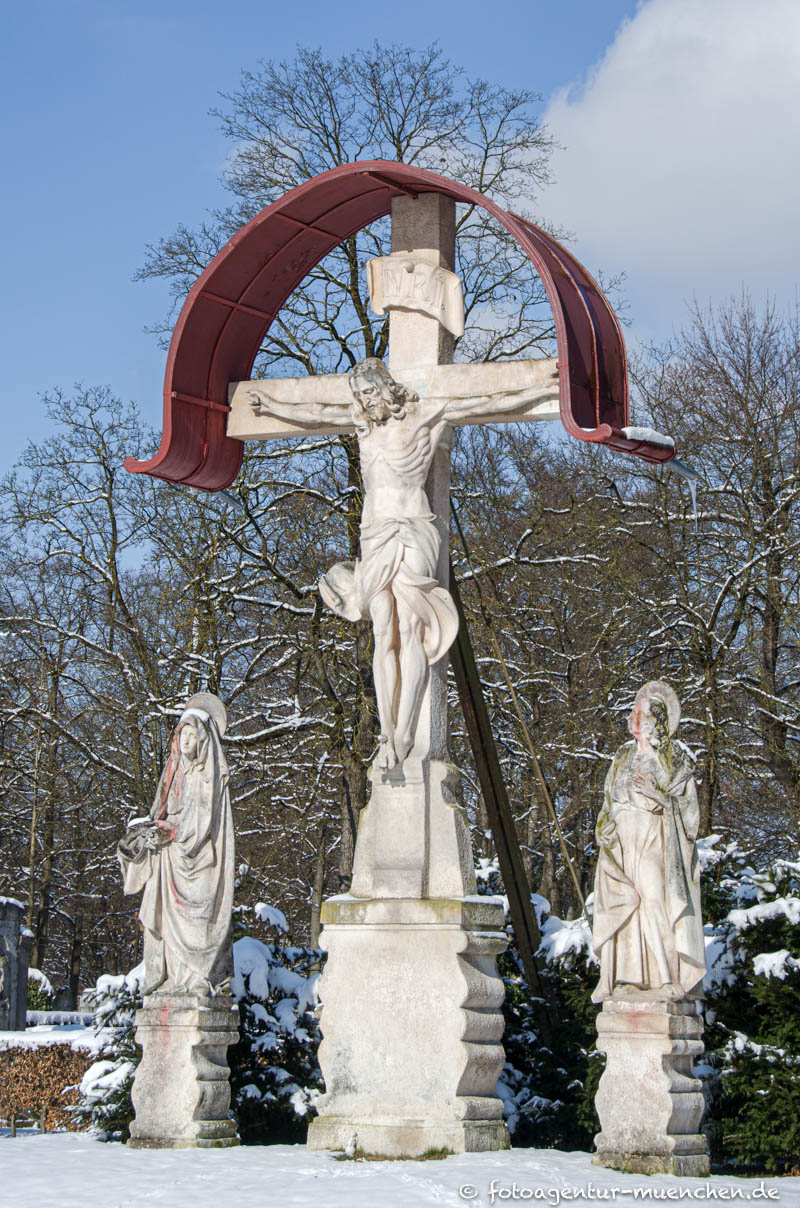 Kreuzigungsgruppe - Westfriedhof
