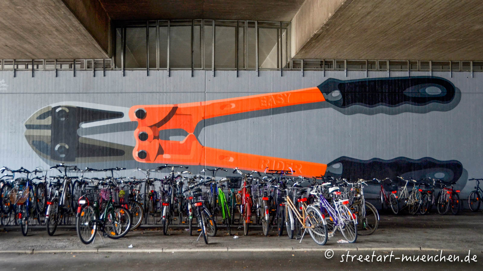 Graffiti - Donnersbergerbrücke