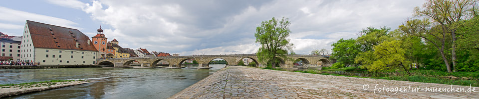 Steinerne Brücke in Regensburg