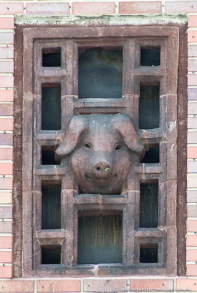 Schlachthof - Relief – Denkmal/Kunstwerk in München