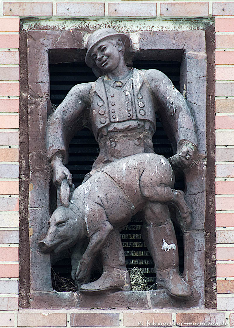 Schlachthof - Relief – Denkmal/Kunstwerk in München