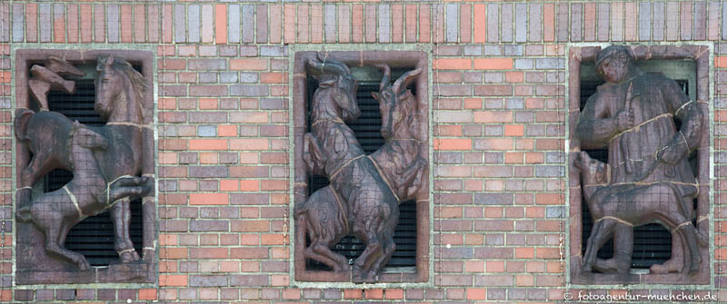 Schlachthof - Relief – Denkmal/Kunstwerk in München