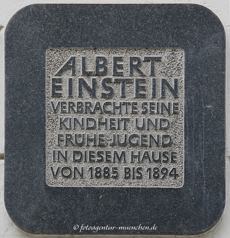 Gedenktafel - Albert Einstein – Denkmal/Kunstwerk in München