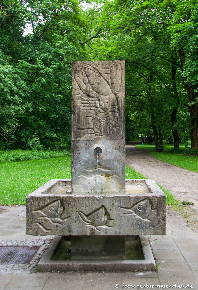 Meerkuh – Denkmal/Kunstwerk in München