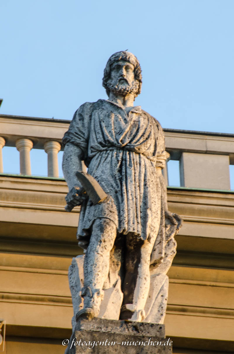 Allegorie für Oberfranken (Bergknappe) – Denkmal/Kunstwerk in München