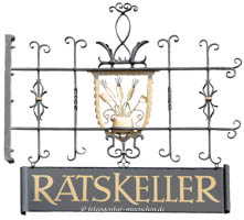 Nasenschild - Ratskeller – Foto aus München