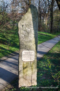  - Burgfriedensäule - Theresienhöhe